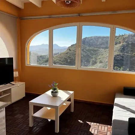 Homestay Casa Cumbre Del Sol *